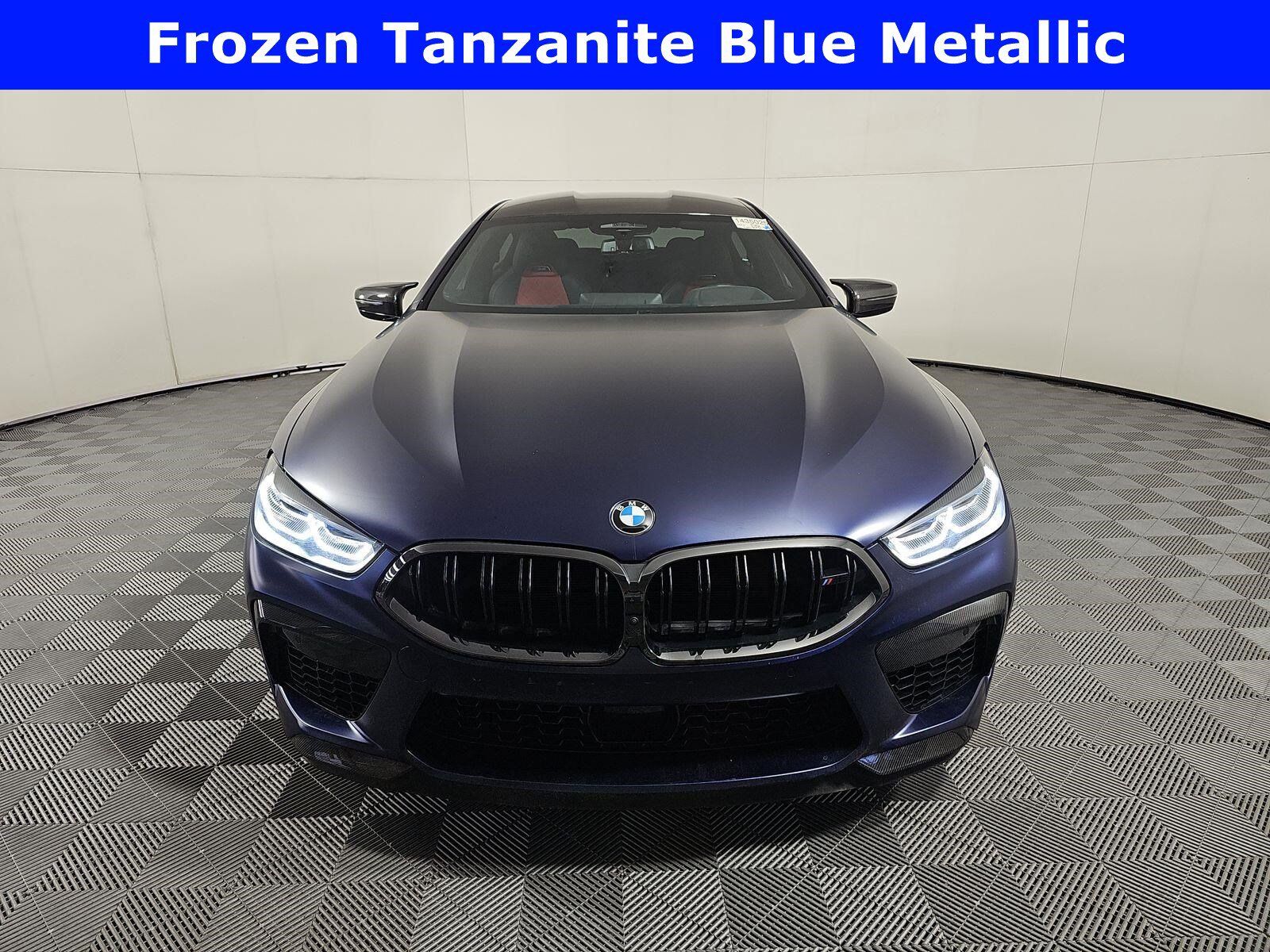 2023 BMW M8