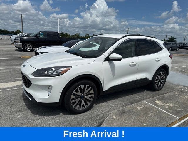 2020 FORD Escape