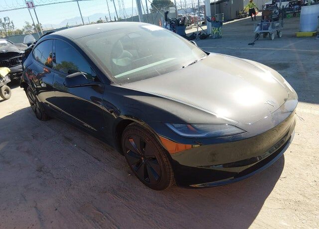 2026 TESLA Model 3