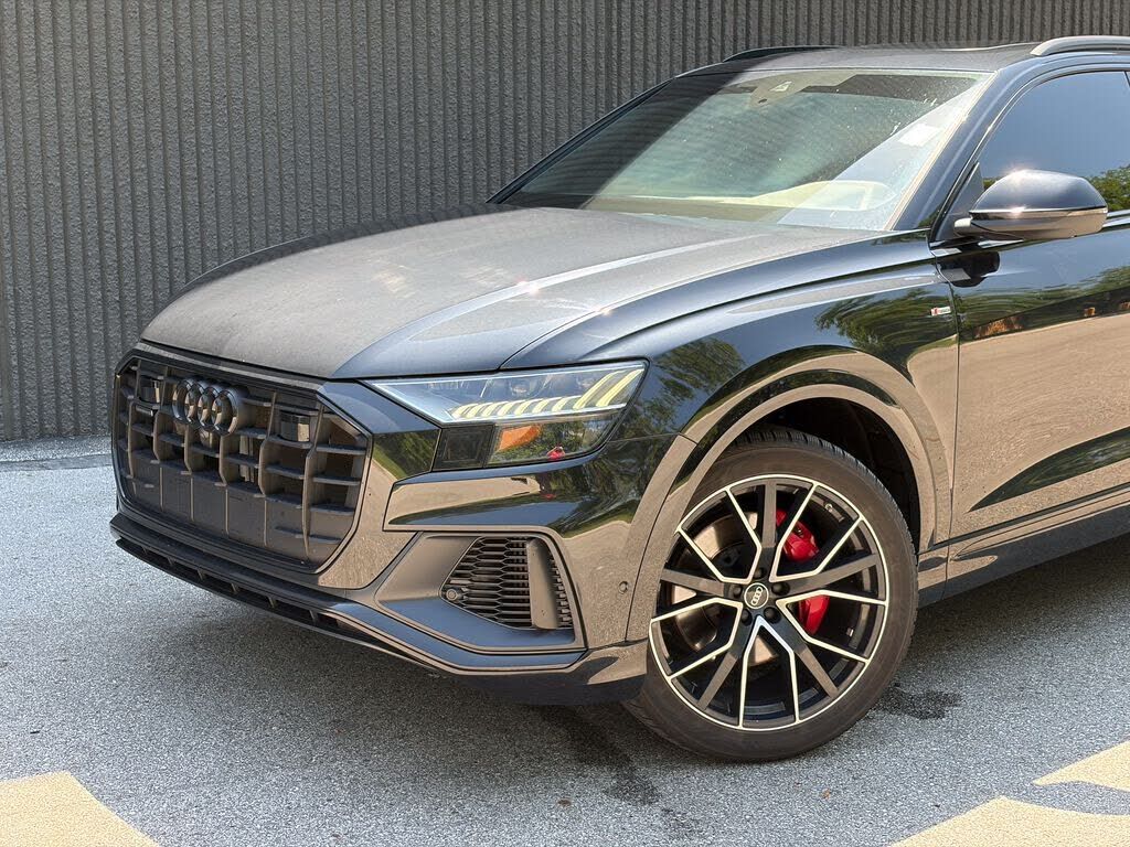 2022 Audi Q8