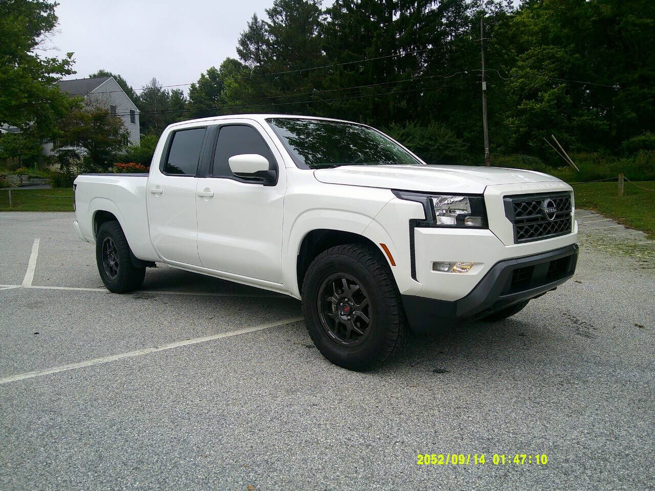 2022 NISSAN Frontier
