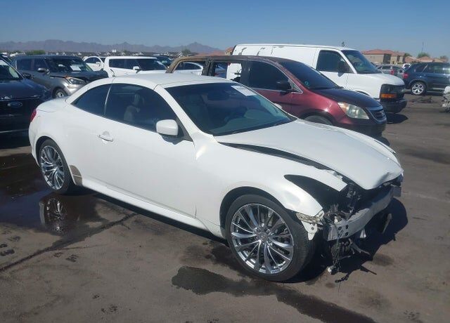 2011 INFINITI G37