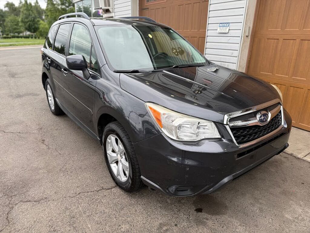 2015 SUBARU Forester