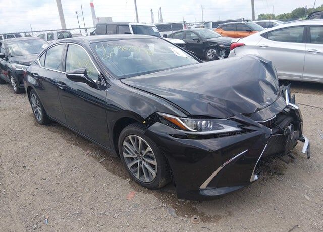 2023 LEXUS ES