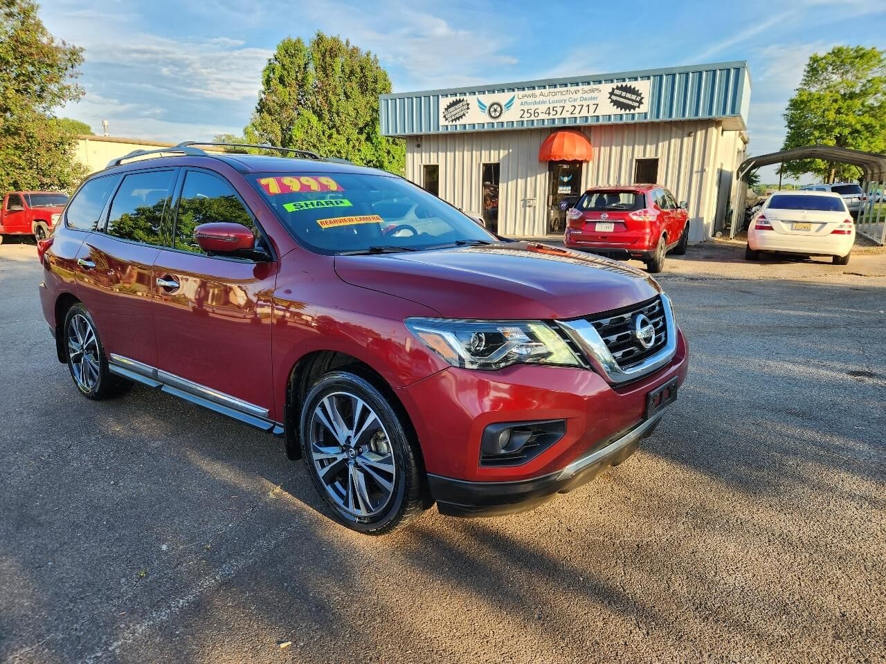 2017 NISSAN Pathfinder
