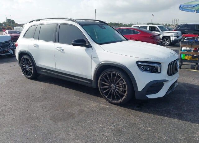 2022 MERCEDES-BENZ GLB-Class