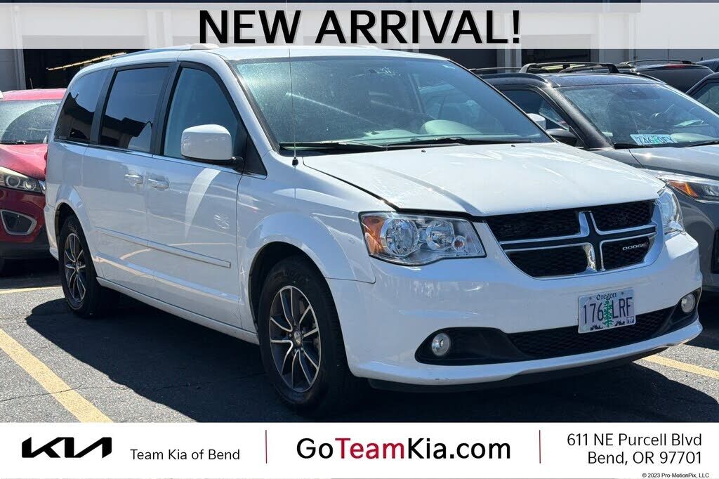 2017 DODGE Grand Caravan