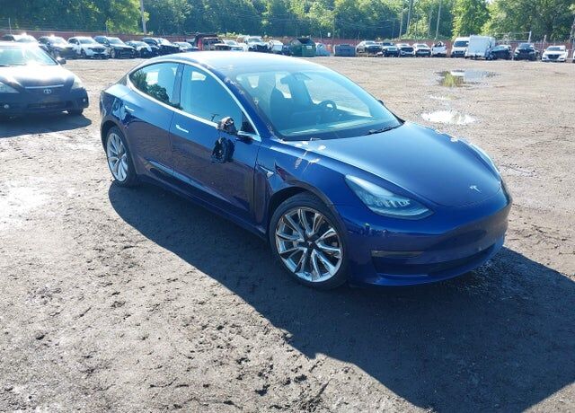 2018 TESLA Model 3