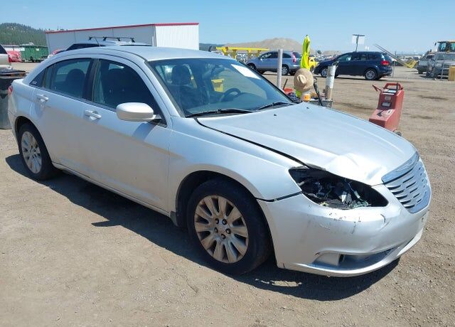 2012 CHRYSLER 200