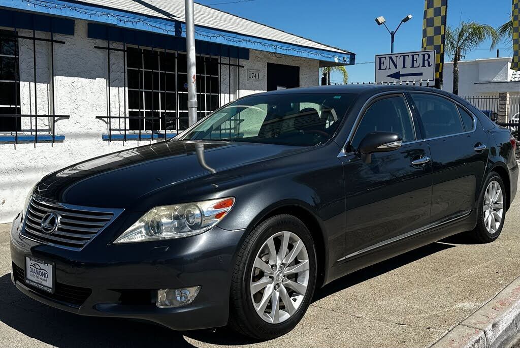 2010 LEXUS LS