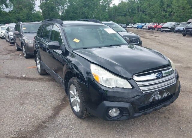 2014 SUBARU Outback