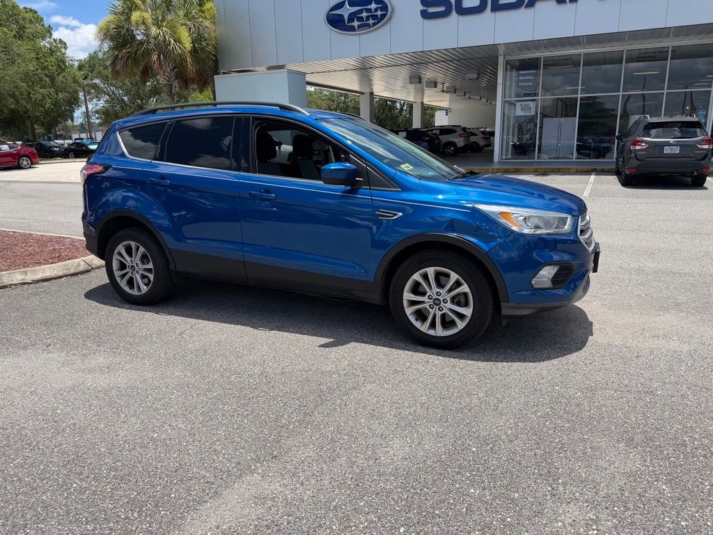 2017 FORD Escape