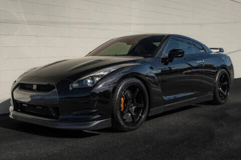 Nissan GT-R
