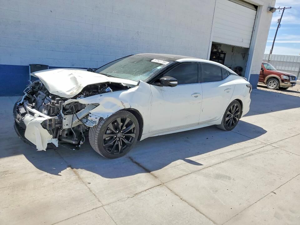 2023 NISSAN Maxima