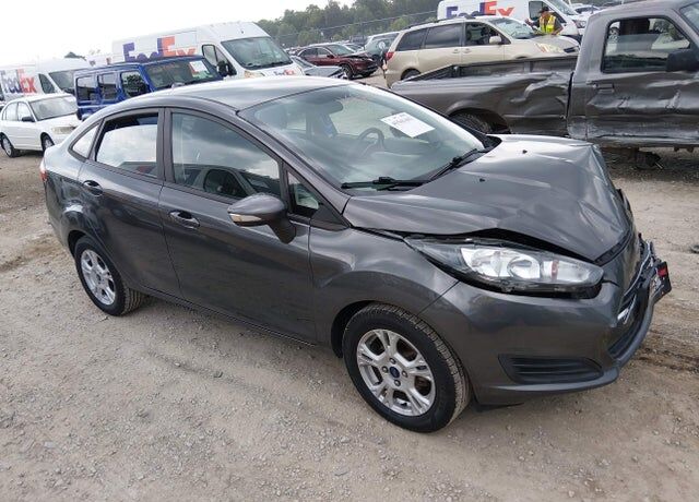 2016 FORD Fiesta