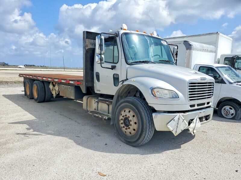 2012 FREIGHTLINER M2