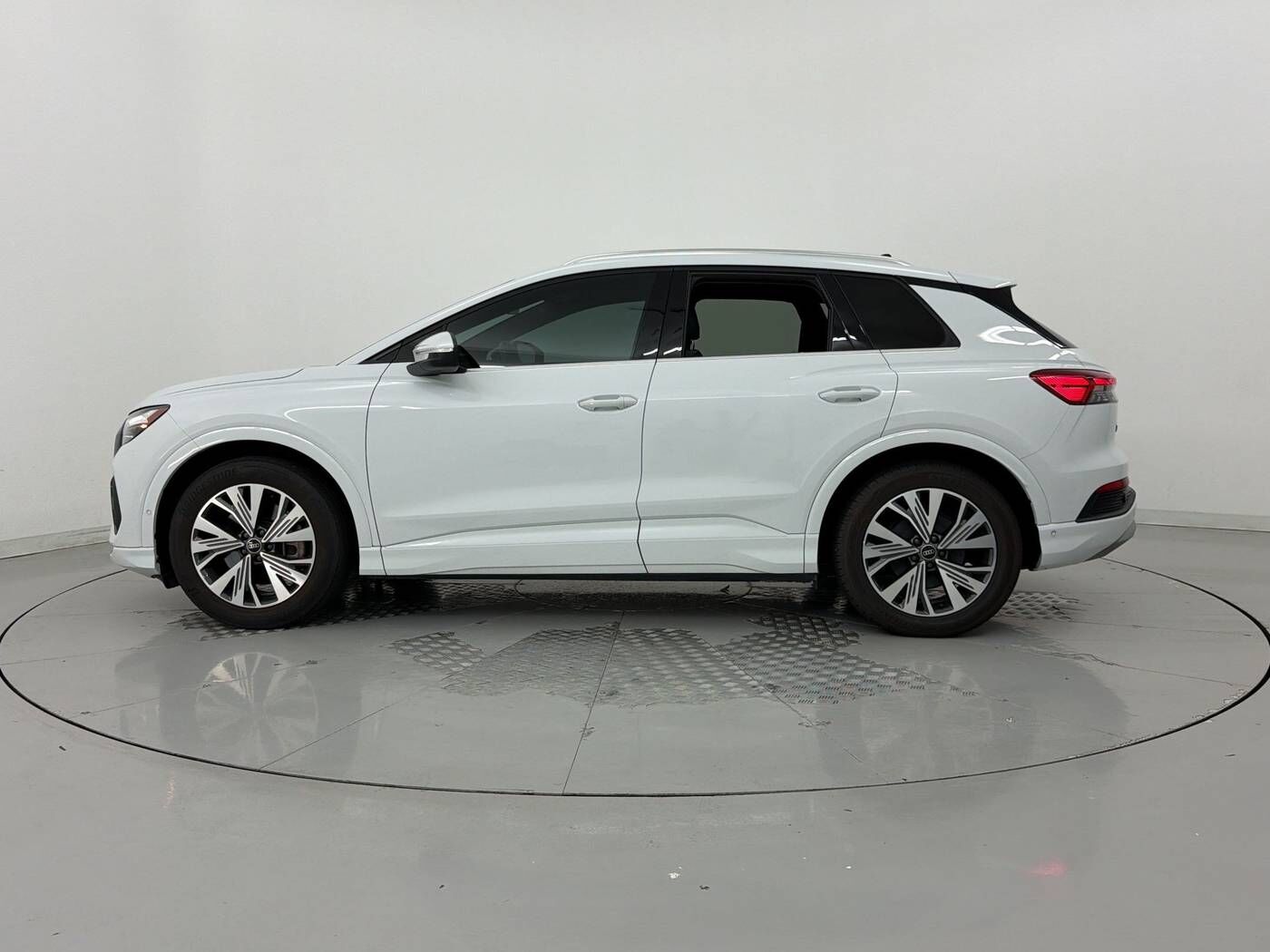 2023 Audi Q4