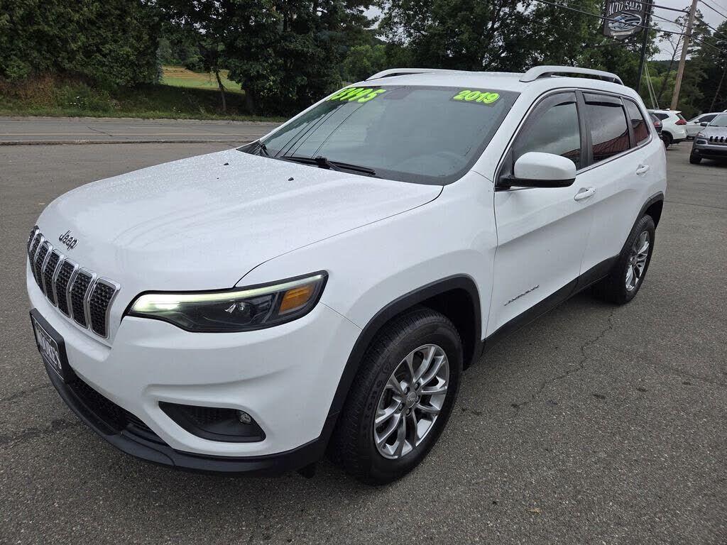 2019 JEEP Cherokee
