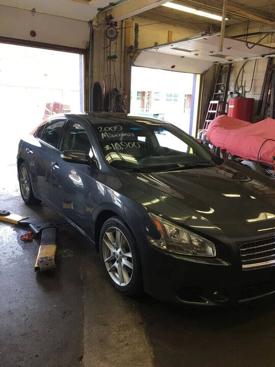 2009 NISSAN Maxima