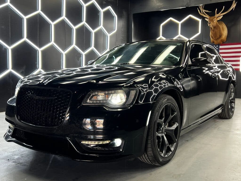 2022 CHRYSLER 300