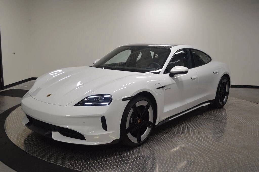 2026 PORSCHE Taycan