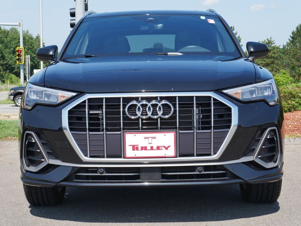 2022 Audi Q3