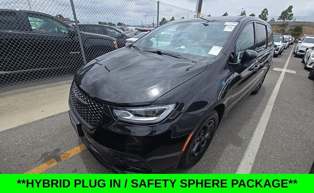 2023 CHRYSLER Pacifica