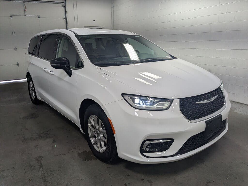 2024 CHRYSLER Pacifica
