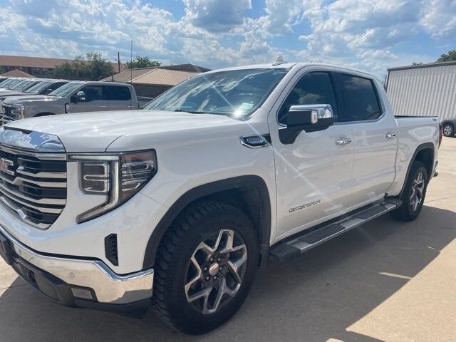 2023 GMC Sierra