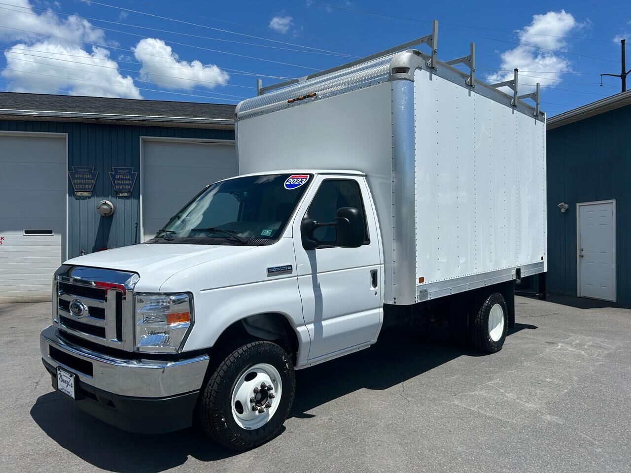 2023 FORD E-350