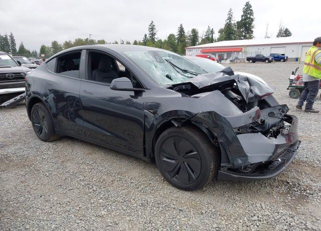 2026 TESLA Model Y