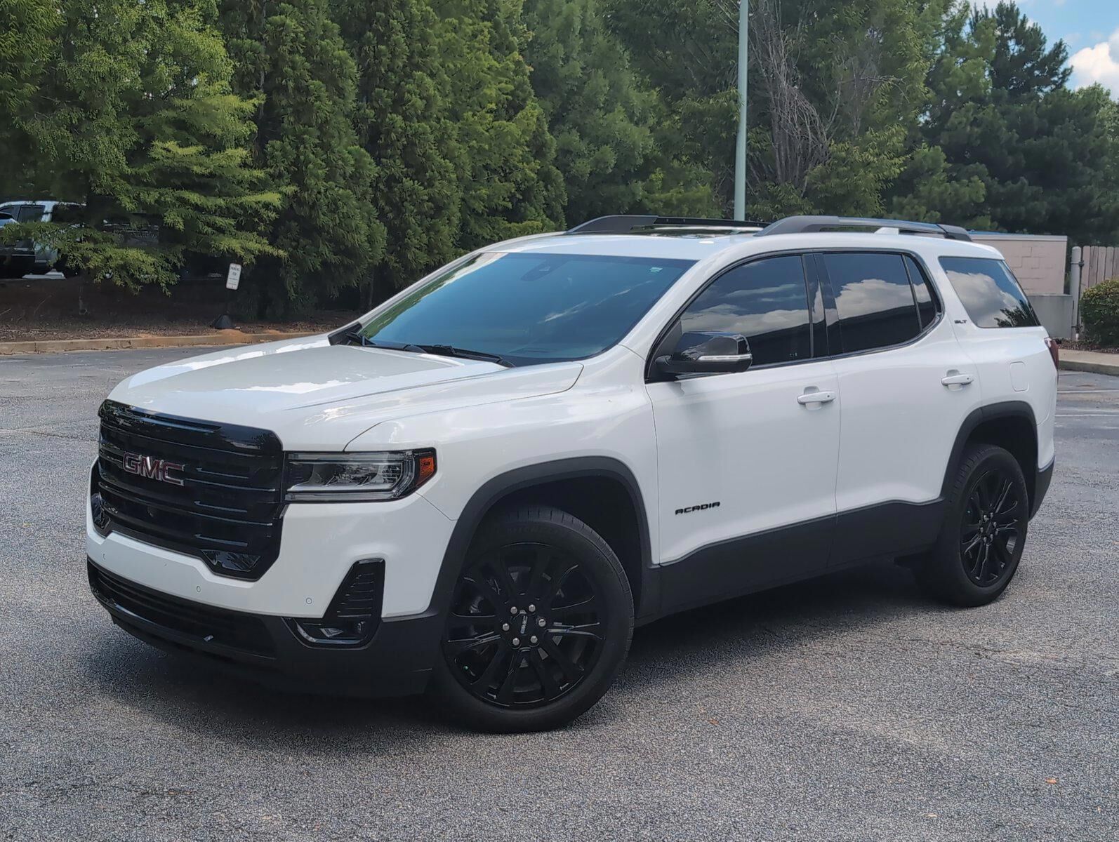 2023 GMC Acadia