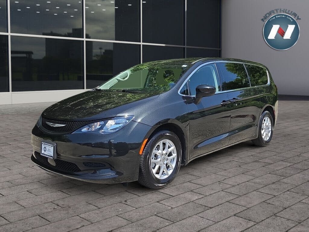2022 CHRYSLER Pacifica