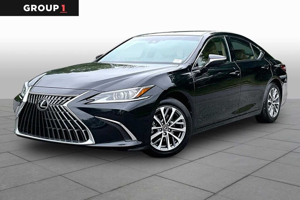2022 LEXUS ES