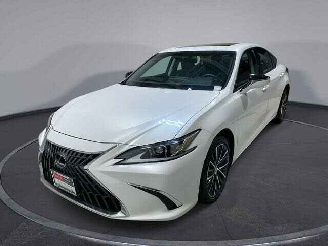 2024 LEXUS ES