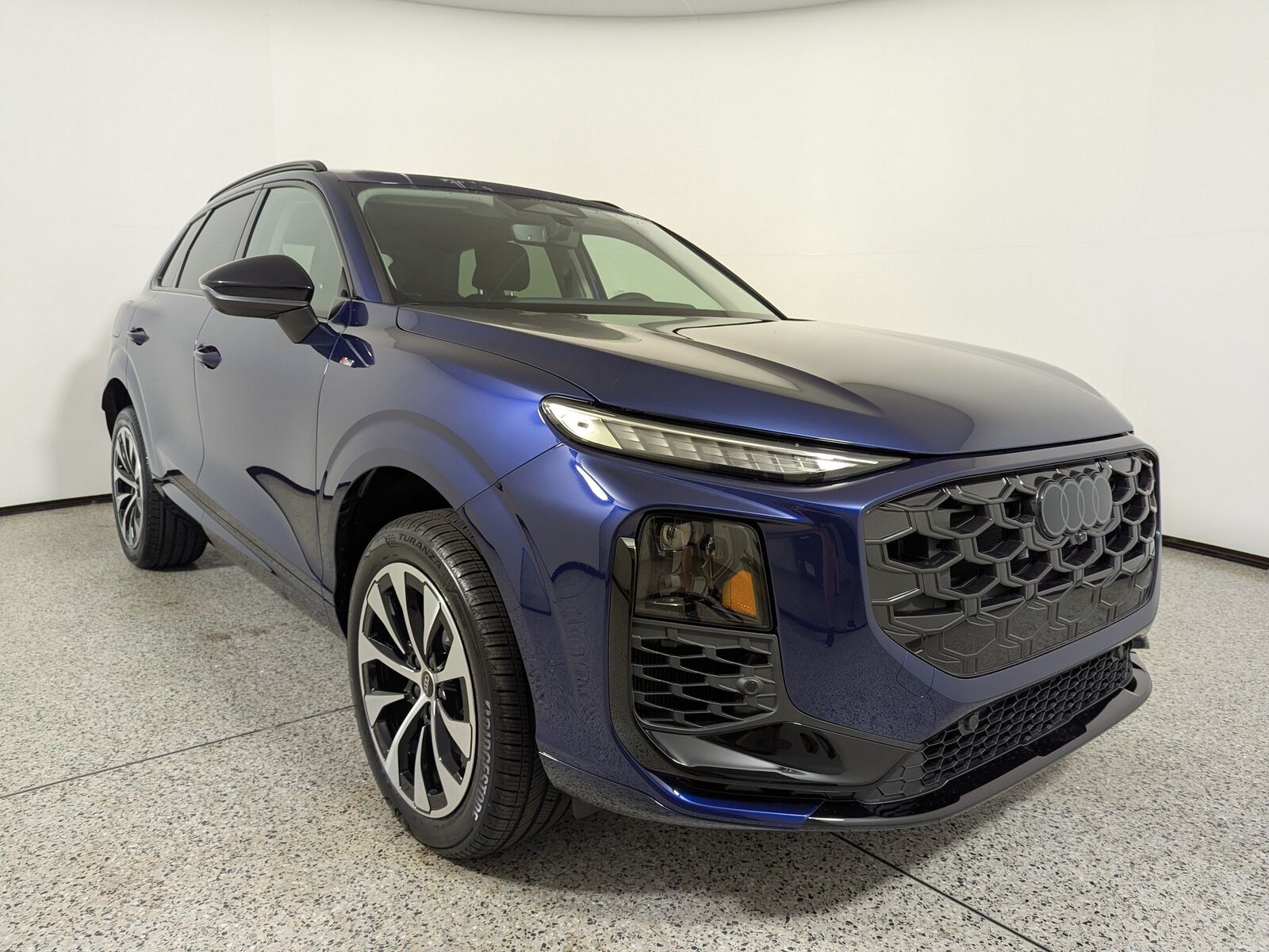 2026 AUDI Q3