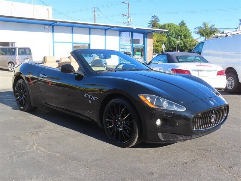 2011 MASERATI Granturismo
