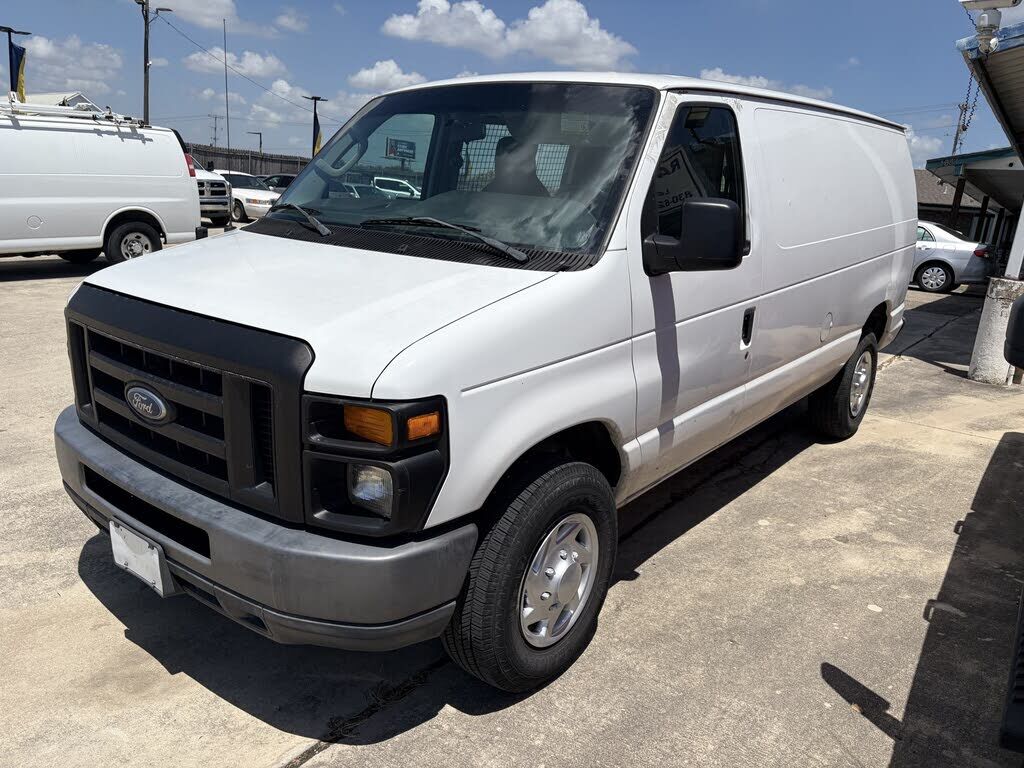 2011 FORD E-250