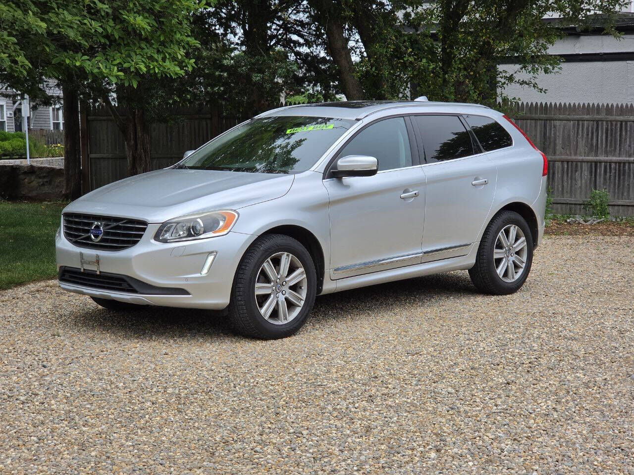 2017 VOLVO XC60