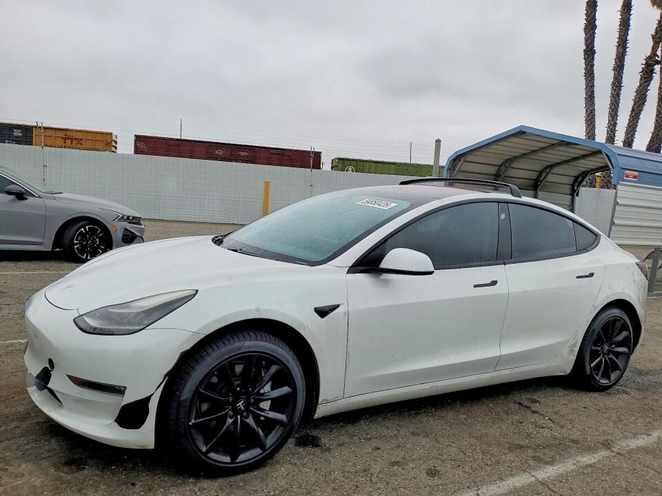 2018 TESLA Model 3