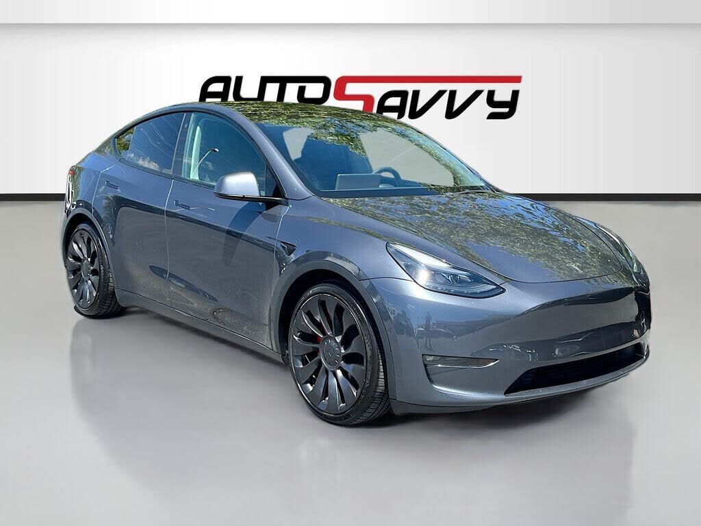 2023 TESLA Model Y