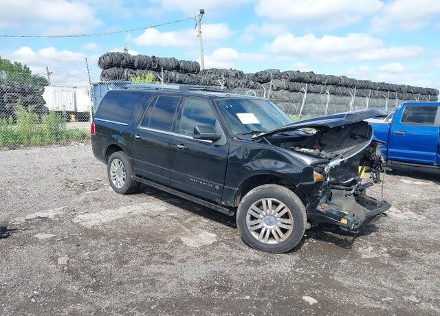 2012 LINCOLN Navigator