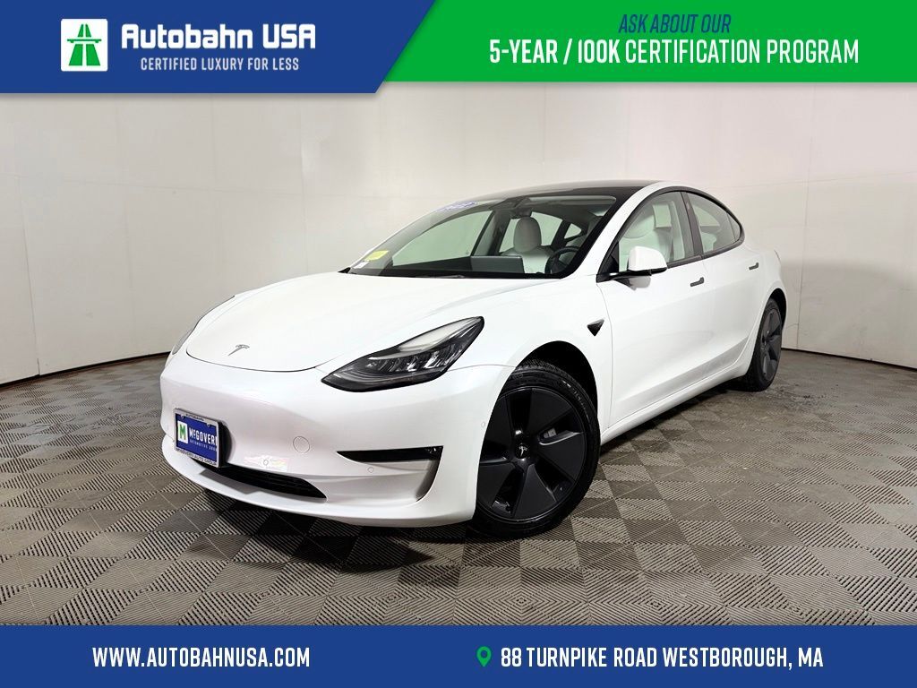 2022 TESLA Model 3