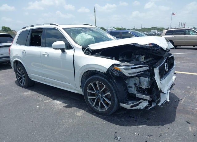 2019 VOLVO XC90