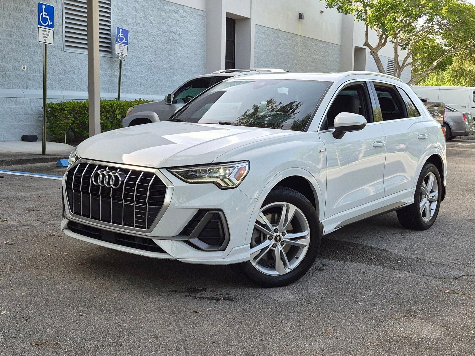 2022 AUDI Q3