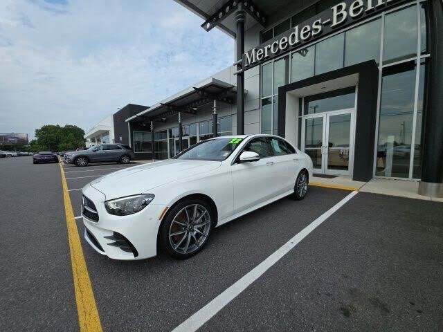 2022 MERCEDES-BENZ E-Class