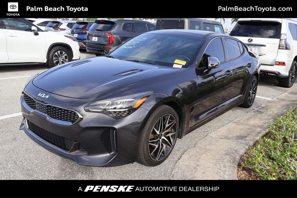 2022 KIA Stinger