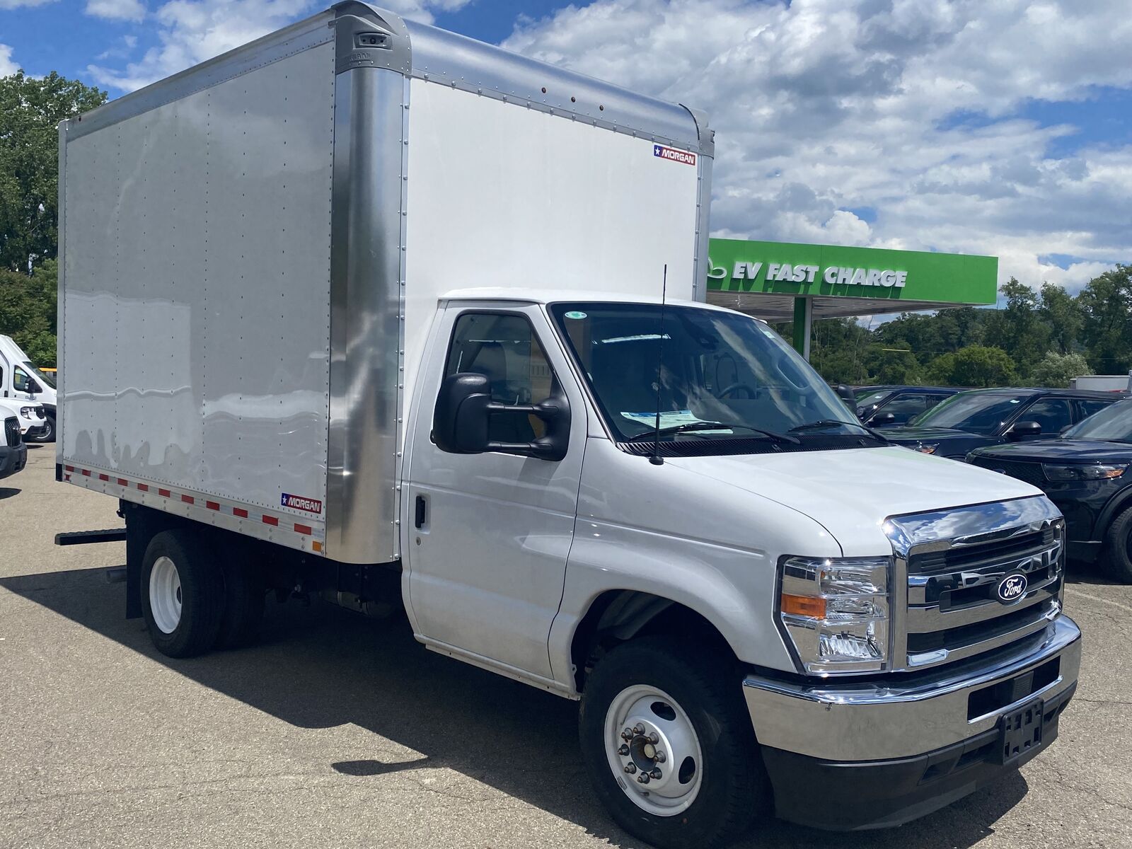 2026 FORD E-350