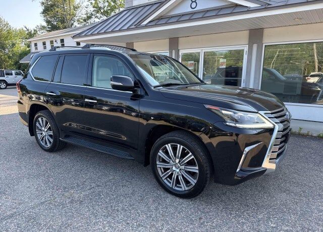 2017 LEXUS LX