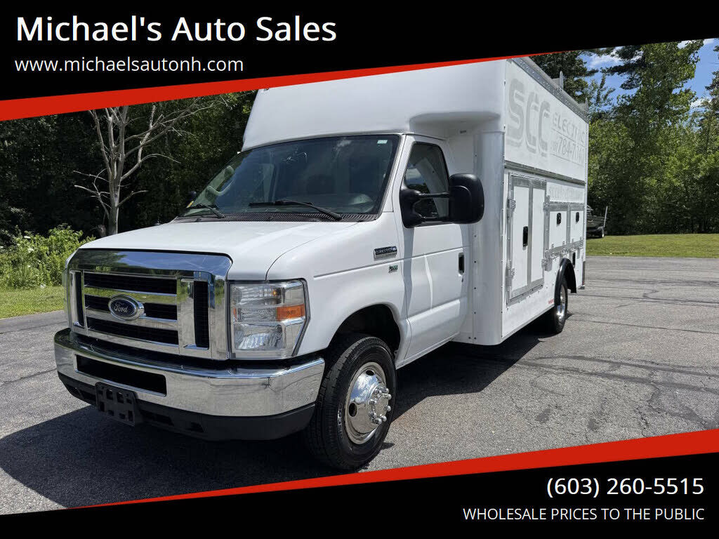 2018 FORD E-350
